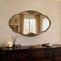Mobile funzionale con ante stile vintage naturale